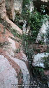 Cuerda Anudada 1 - Torrent del Balaguer - Montserrat - RocJumper